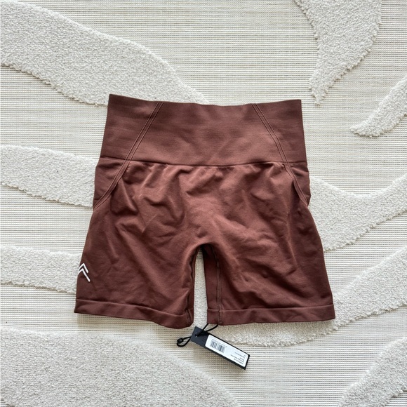 Oner Active EFFORTLESSLIFT HIGH WAISTED SHORTS WITH WHITE LOGO - Picture 2 of 4